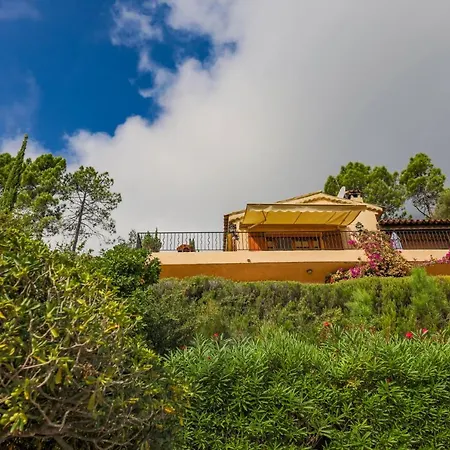 - Theoule-sur-mer Villa
